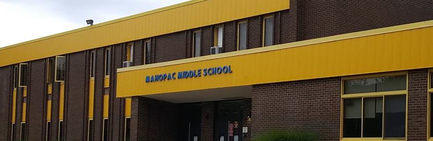 2018 Summer Reading for Mahopac Middle School - Mahopac Public Library